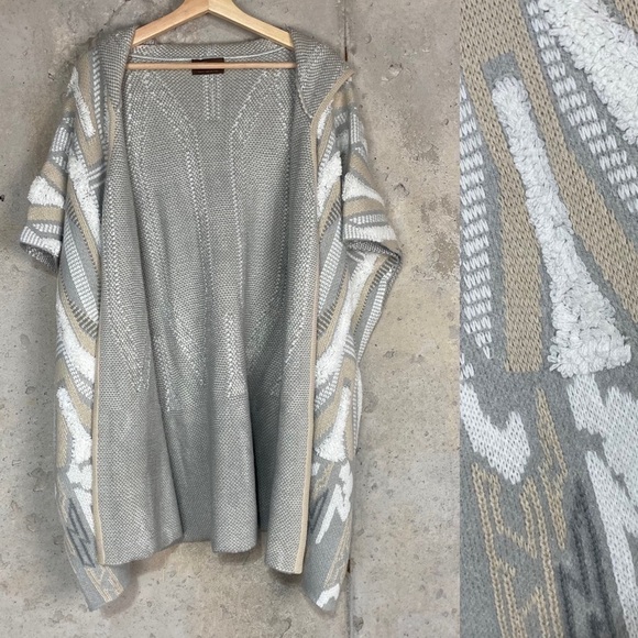 Kerisma gray cream ivory tribal design open front draped cardigan one size - Picture 1 of 7